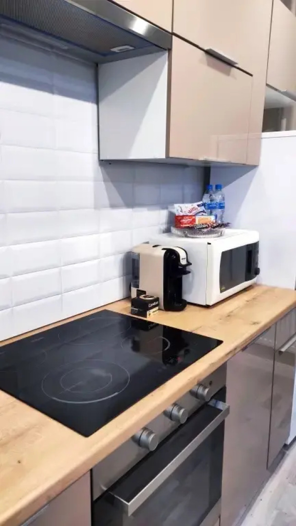 Апартаменты Мира 4В