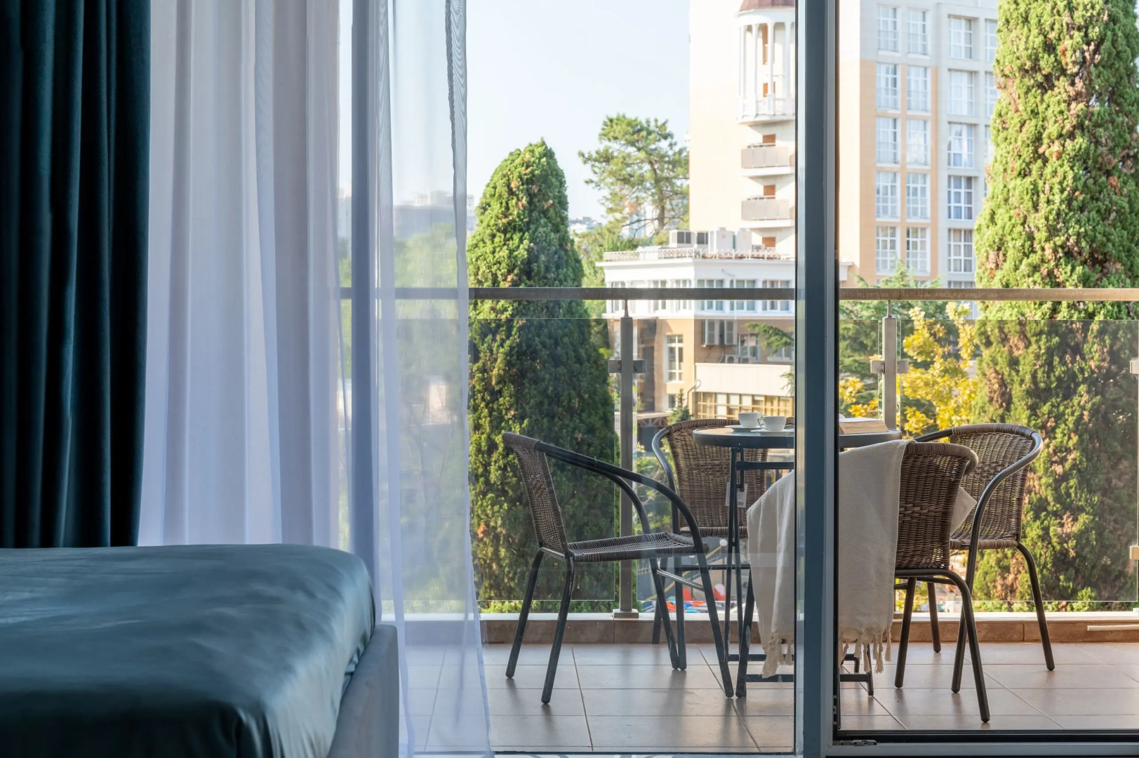 Апартаменты Red Apartments Светлана Парк Кортни