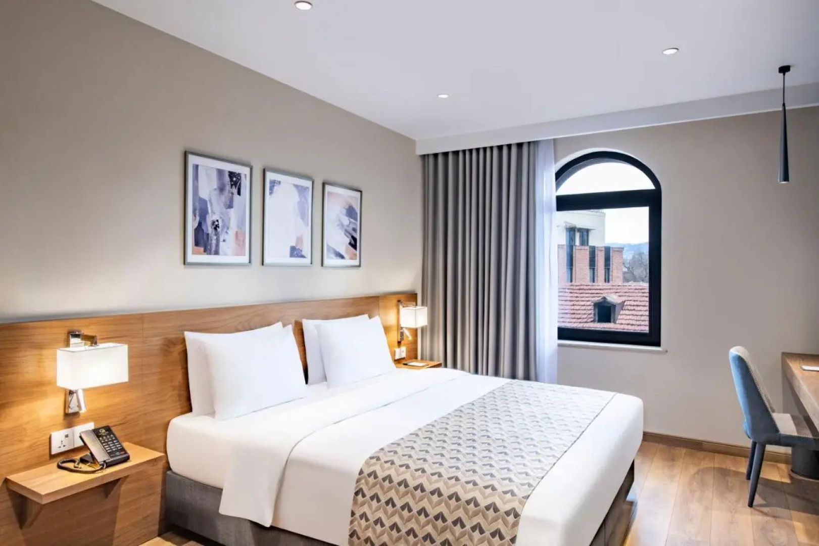 Отель Clocks Hotel Tbilisi