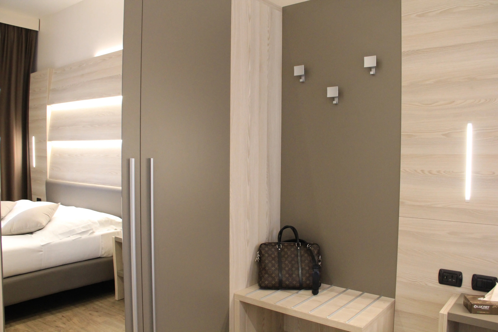 Duomo Hotel & Apartments