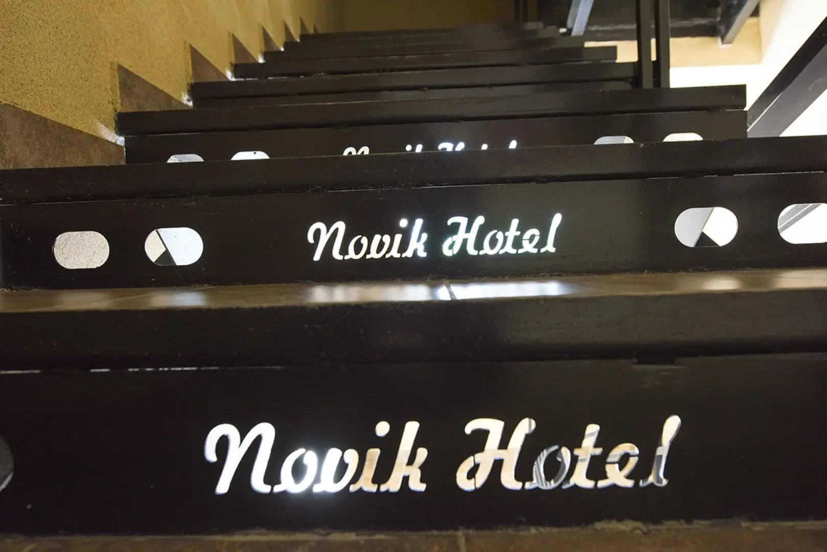 Отель Новик
