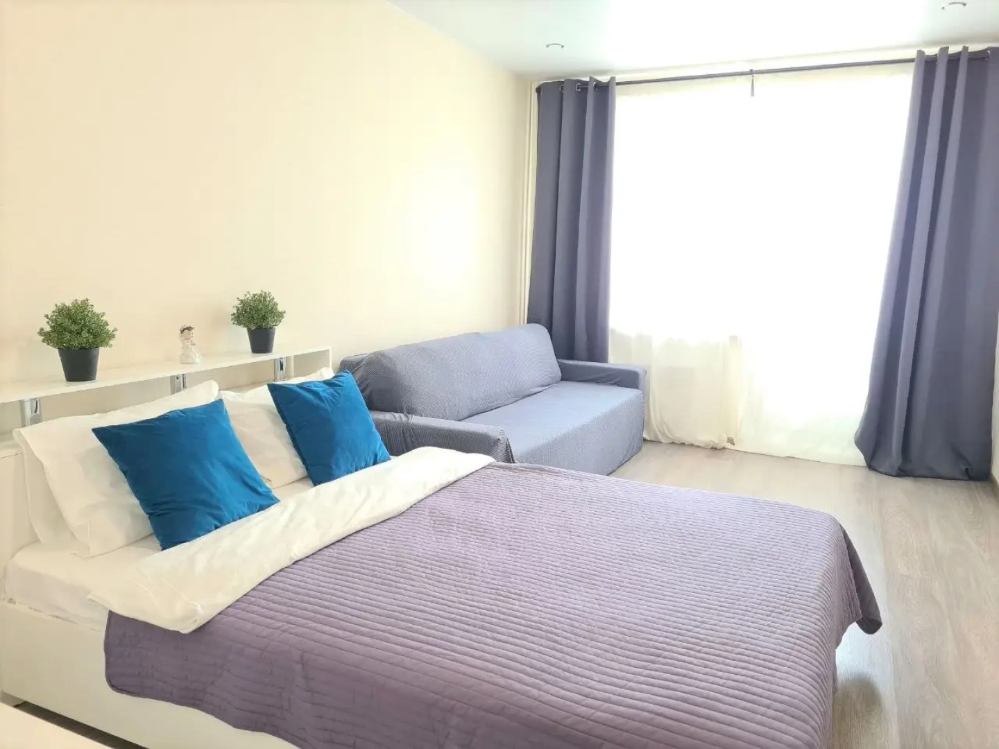 Апартаменты Runway Apartments