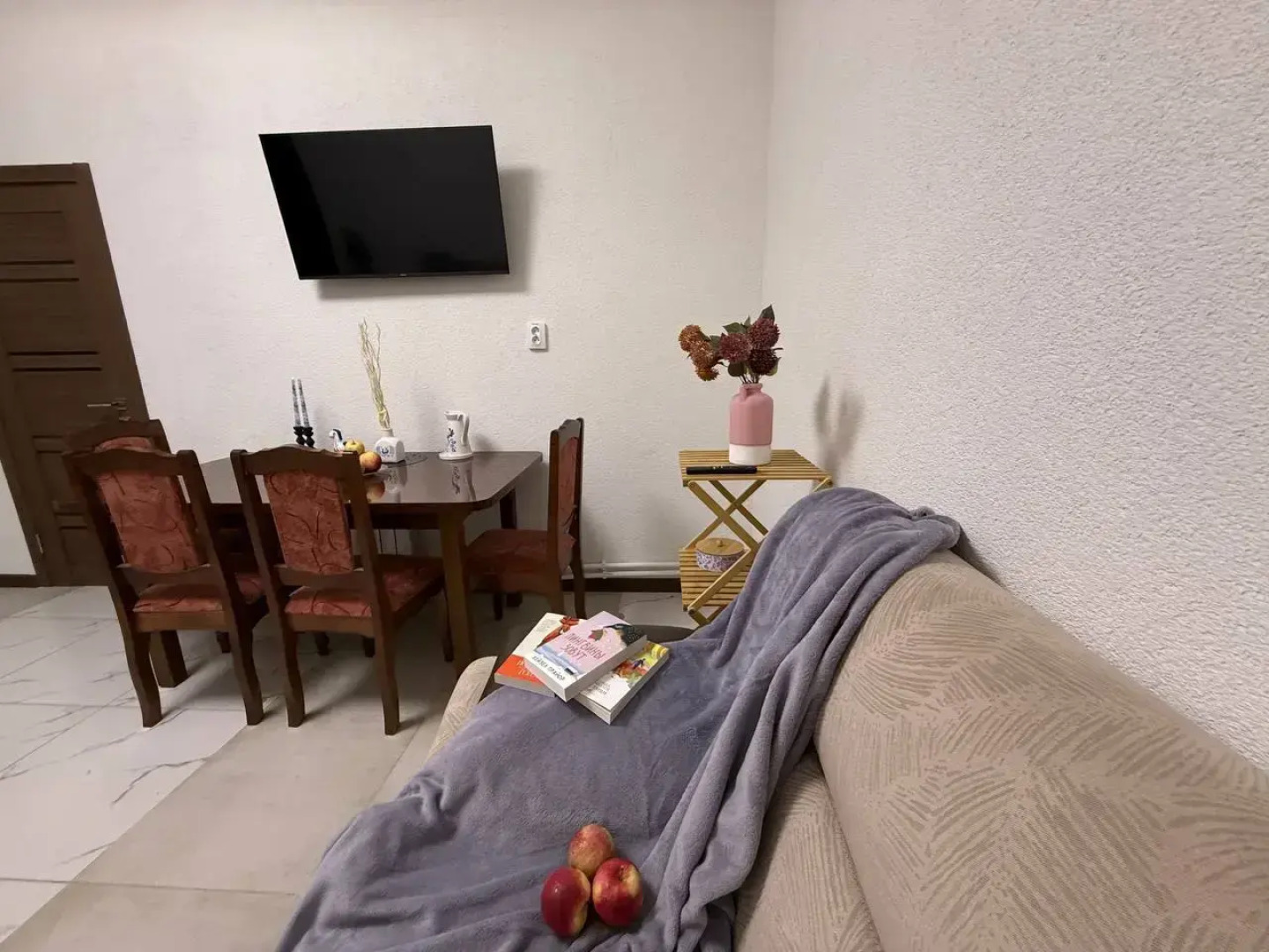 Апартаменты на Алма - Атинской