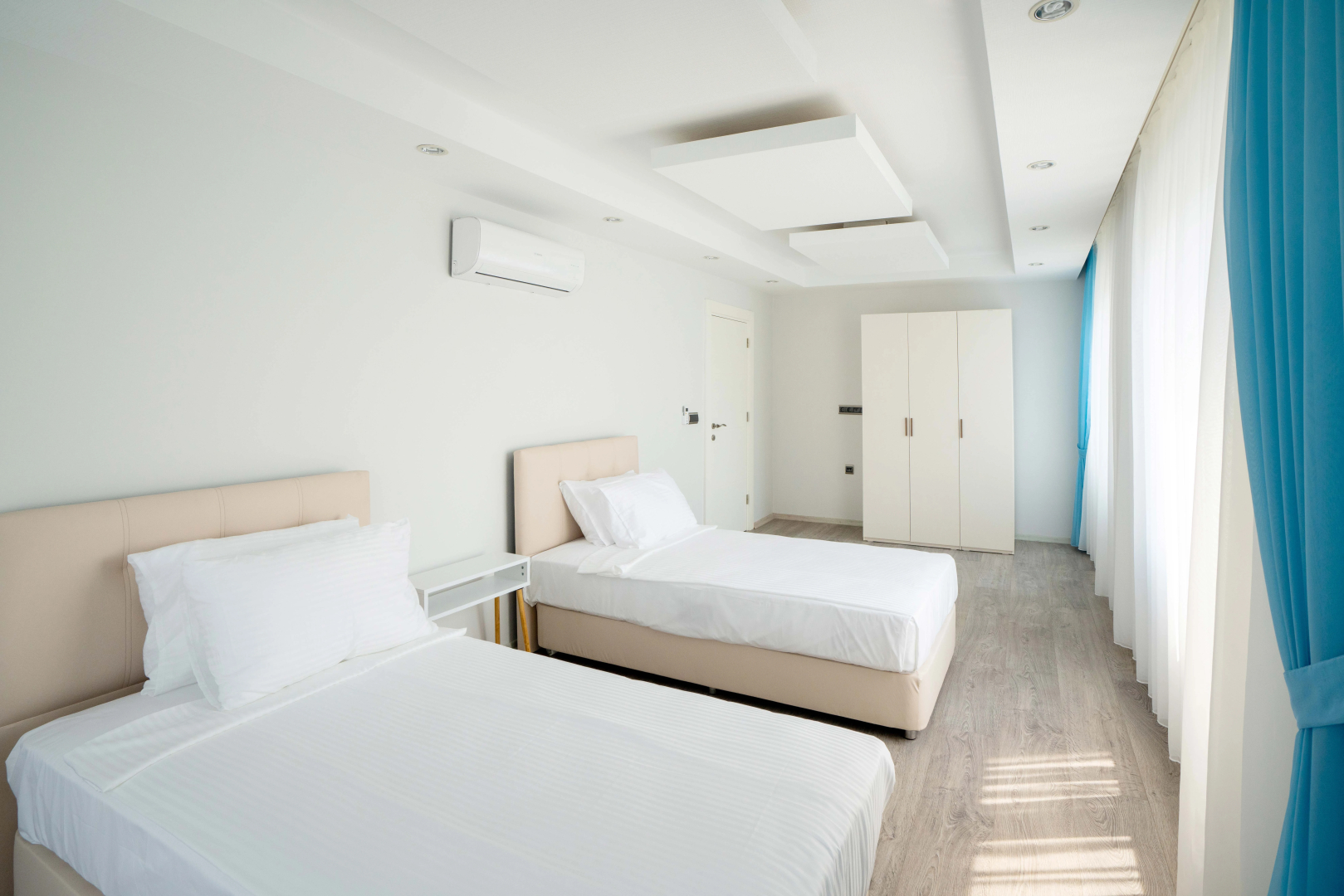 Apartments River Park Residence Lara