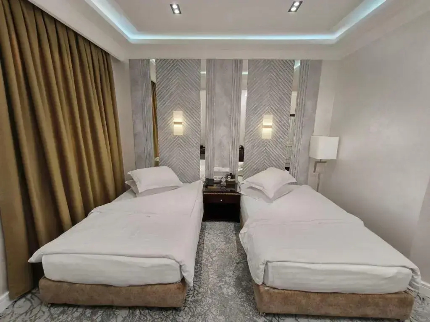 Отель Zarafshon Grand