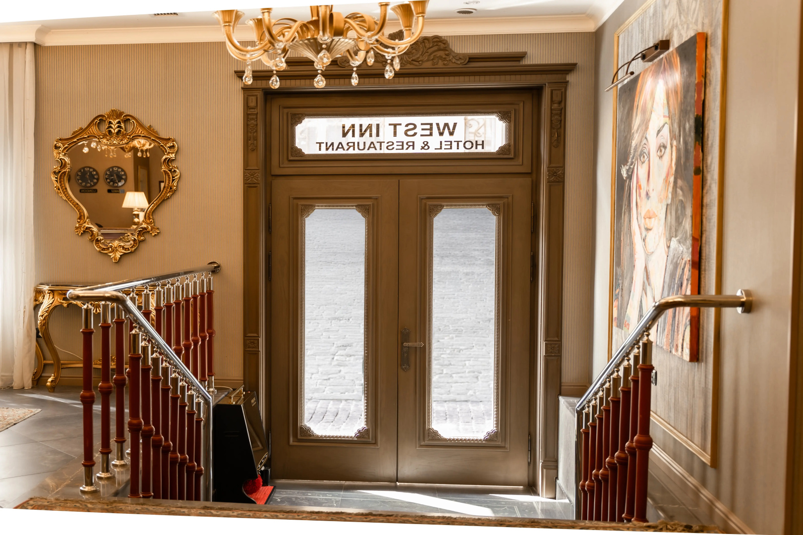 Отель West Inn Palace