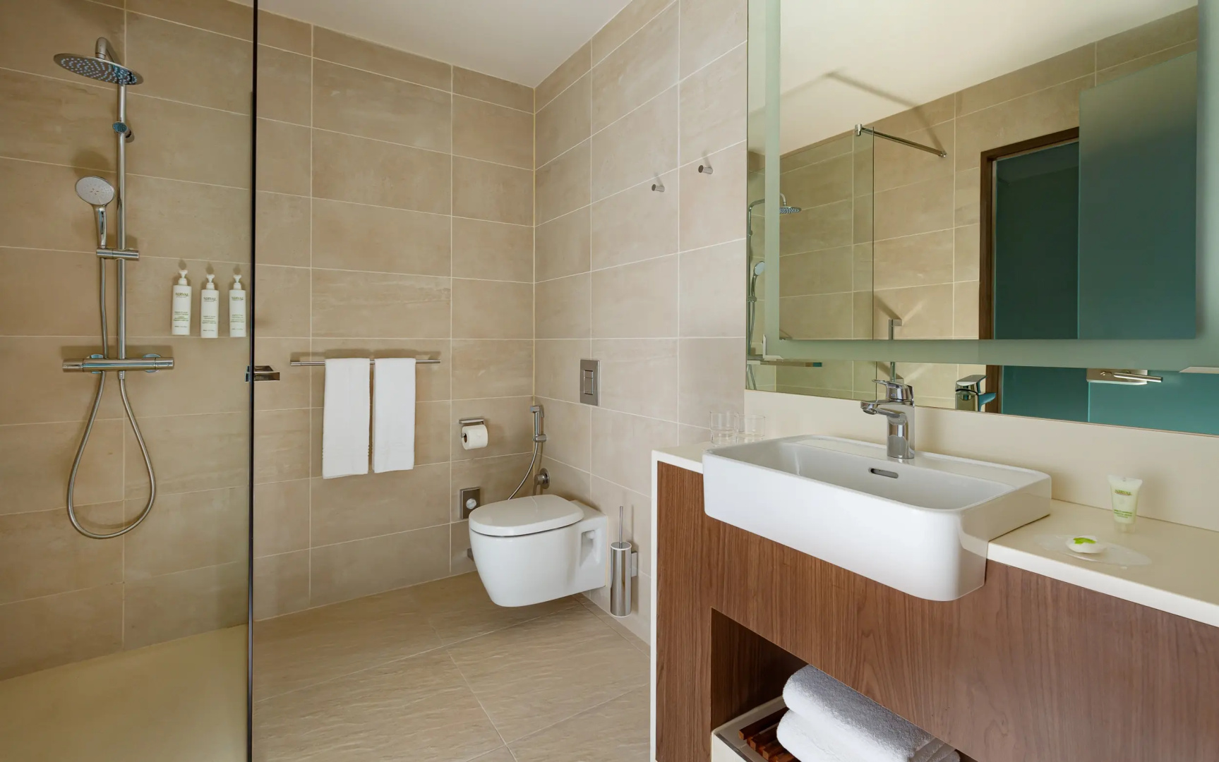 Отель Courtyard by Marriott Baku
