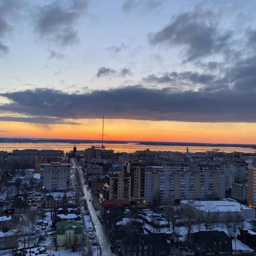 Апартаменты Желтая Студия с панорамным окном