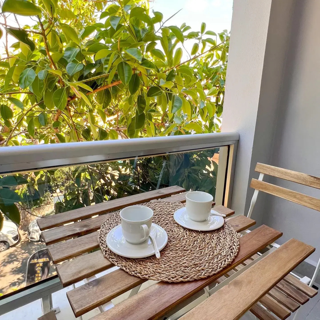 Отель Aloha Suites