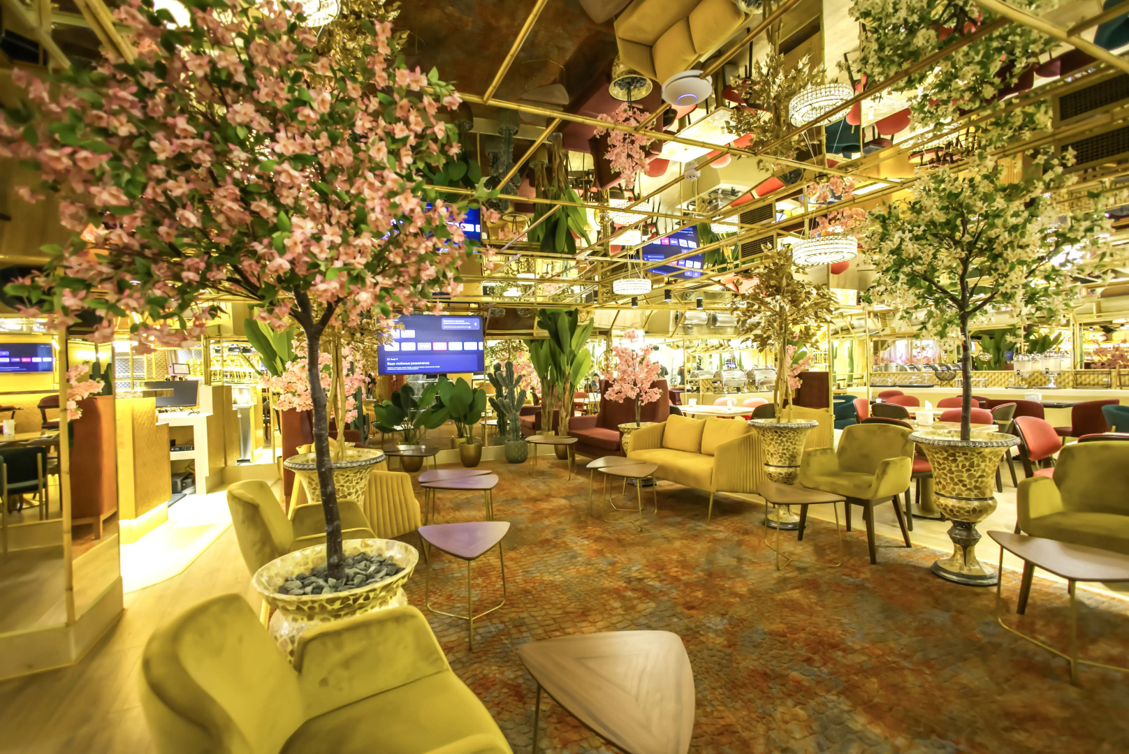 Отель Carat Yerevan