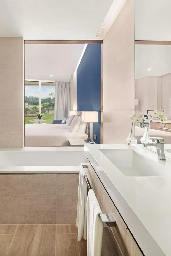 Курортный отель JA The Resort - JA Lake View