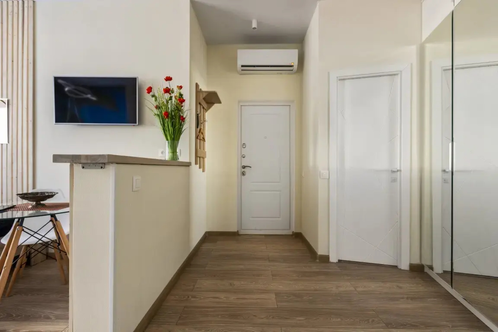 Квартира 1 MaxRealty24 Admirala Makarova 6A