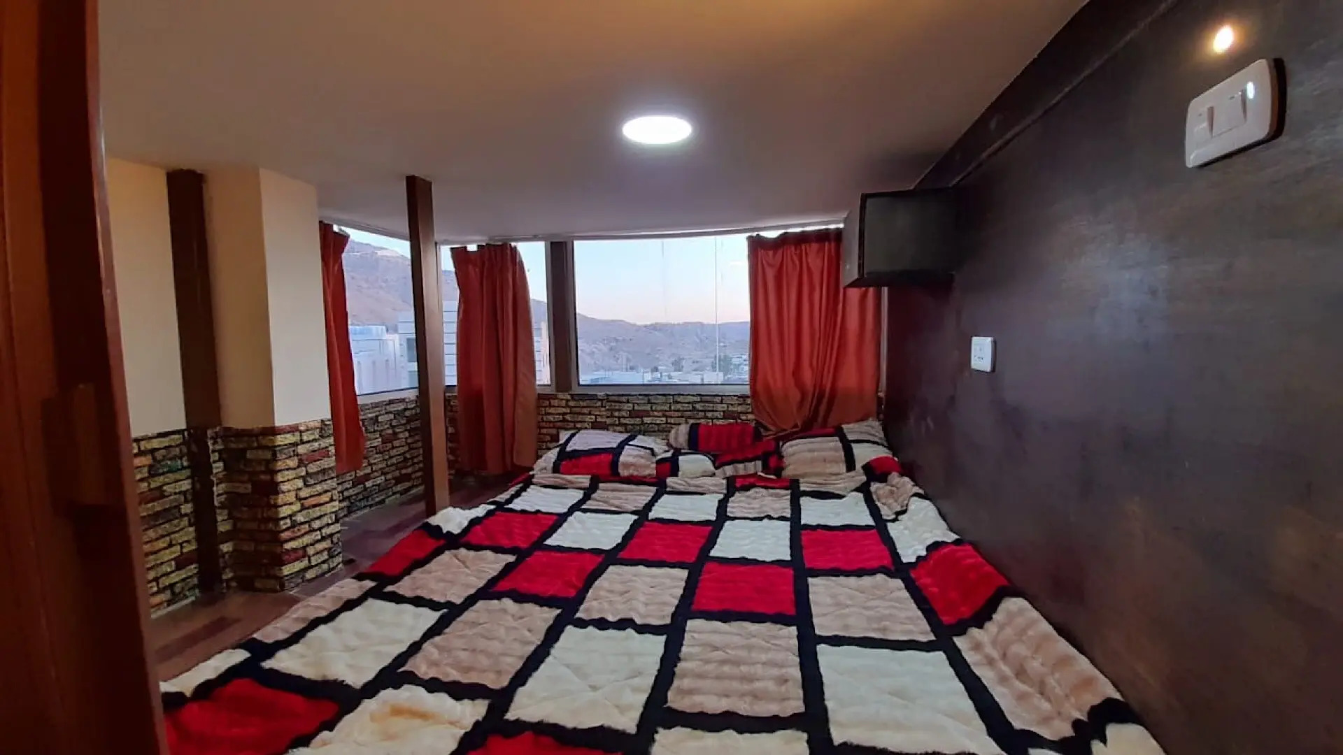 Хостел Petra Cabin