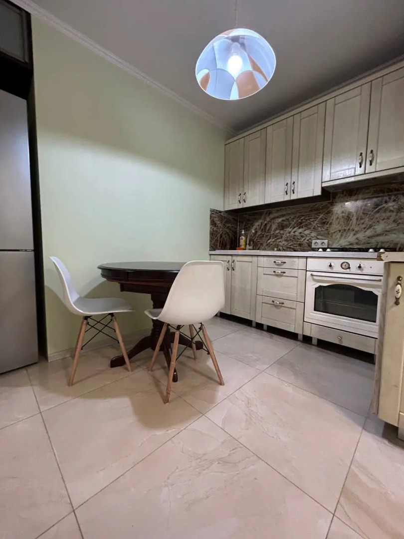 Апартаменты Квартира около Комаровского рынка