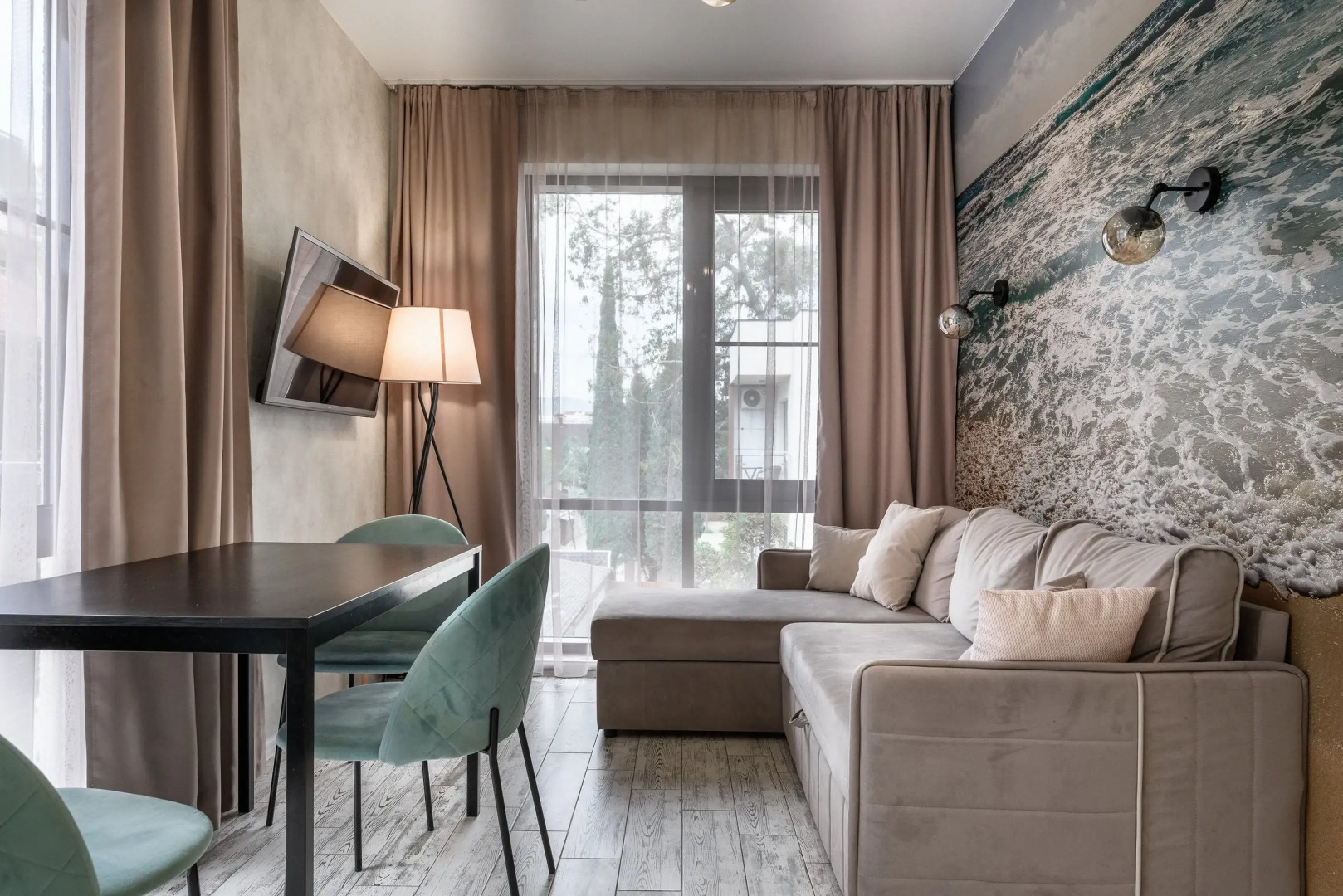 Апартаменты в Жк Мадрид Парк 2 с Бассейном