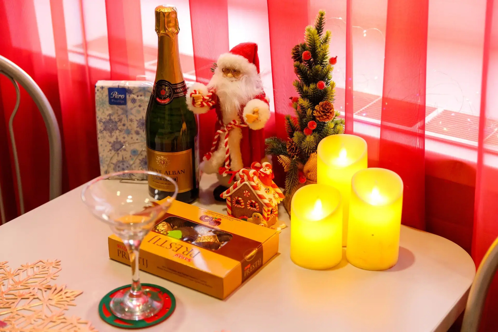 Квартира PrezentHaus на Чичканова 70б