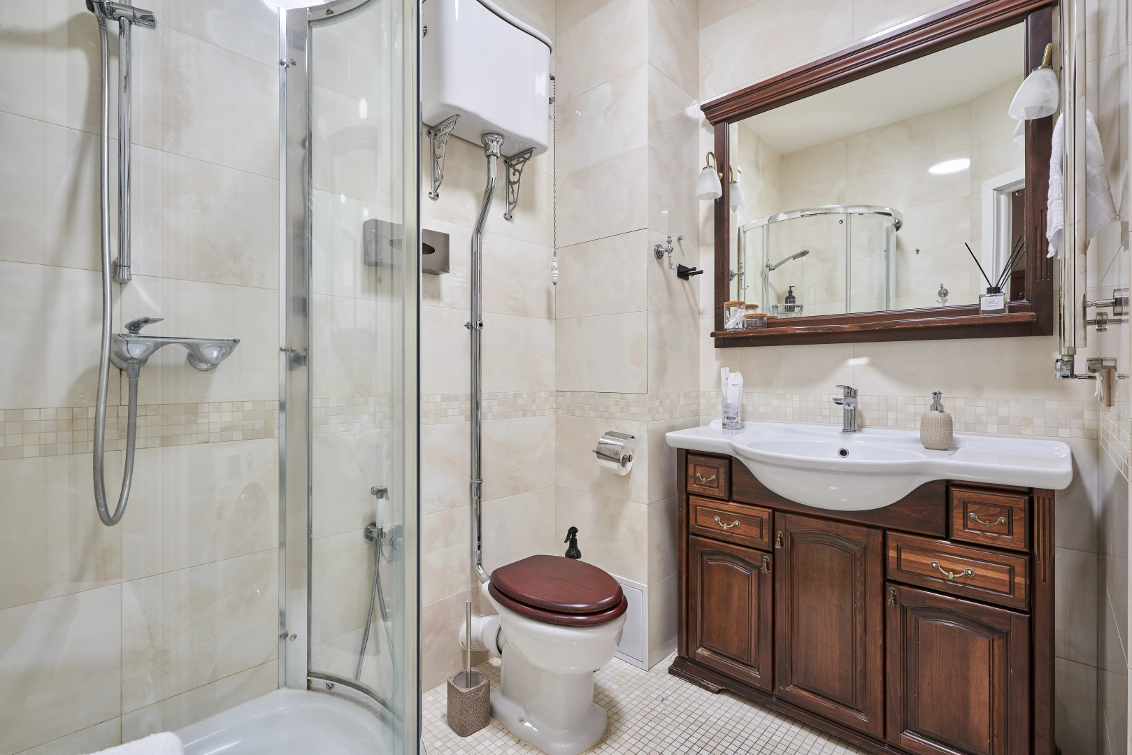 Апартаменты в Доходном доме на Патриарших прудах