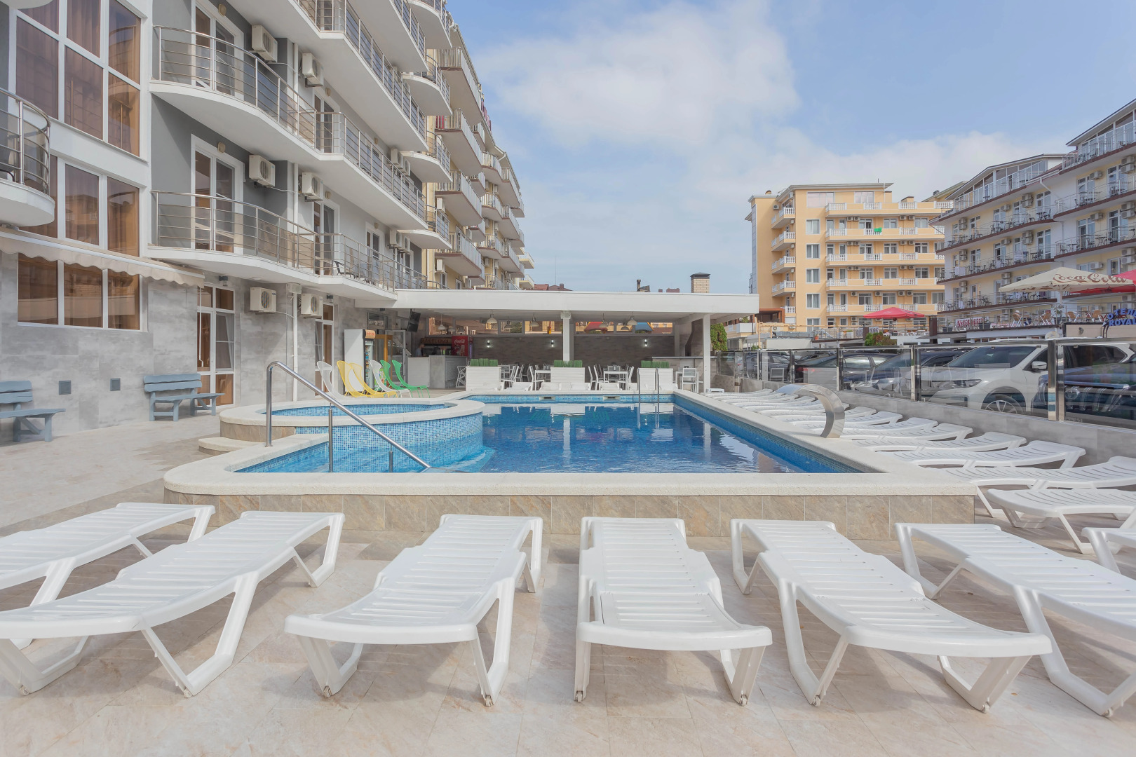 Отель Элефтерия