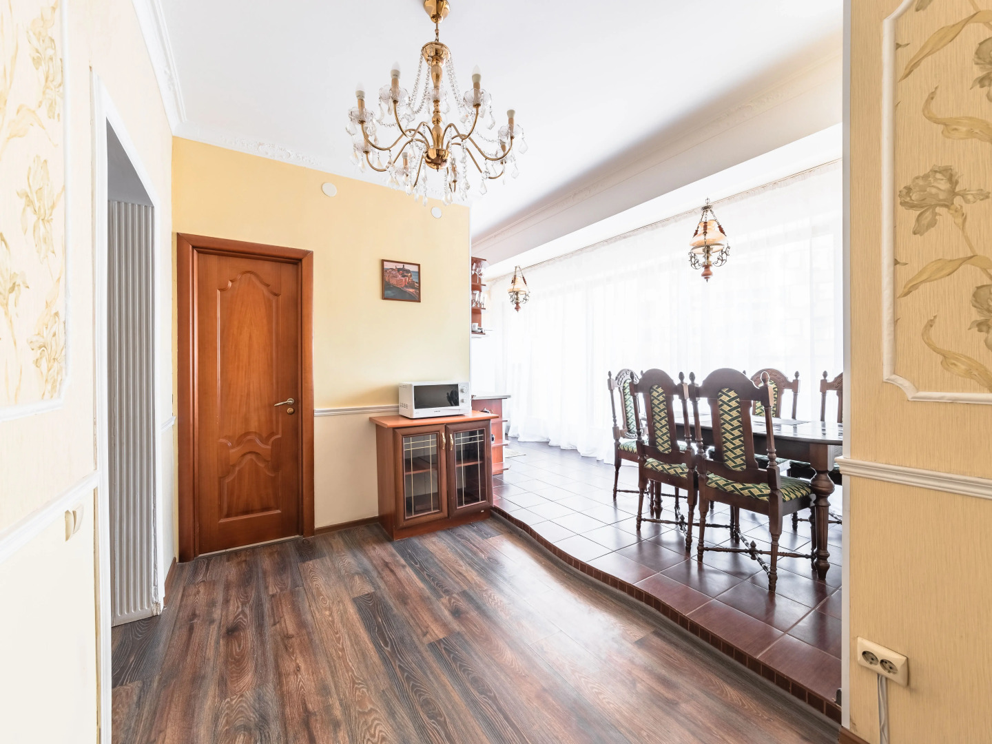 Апартаменты у Крейсера Авроры и Финляндского Вокзала