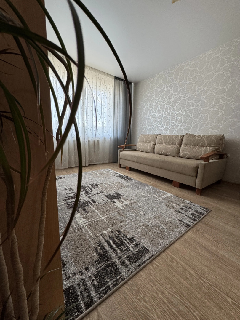 Квартира в хорошем районе с выездом на Приморское кольцо