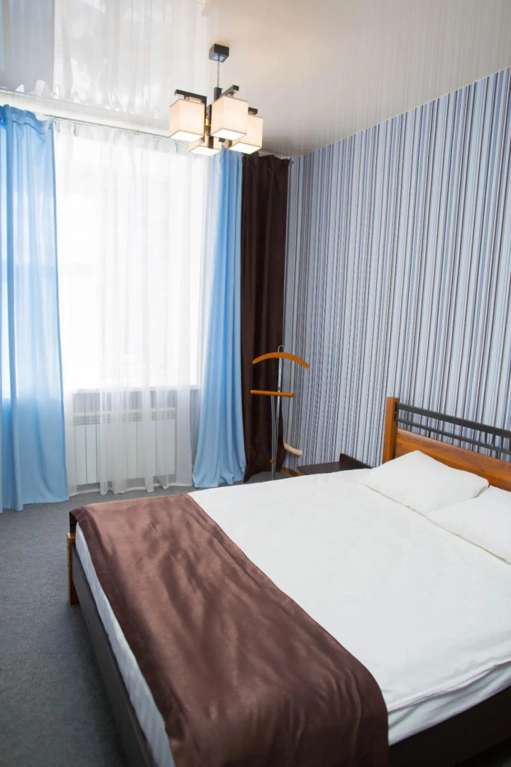 Отель Золотая Лилия