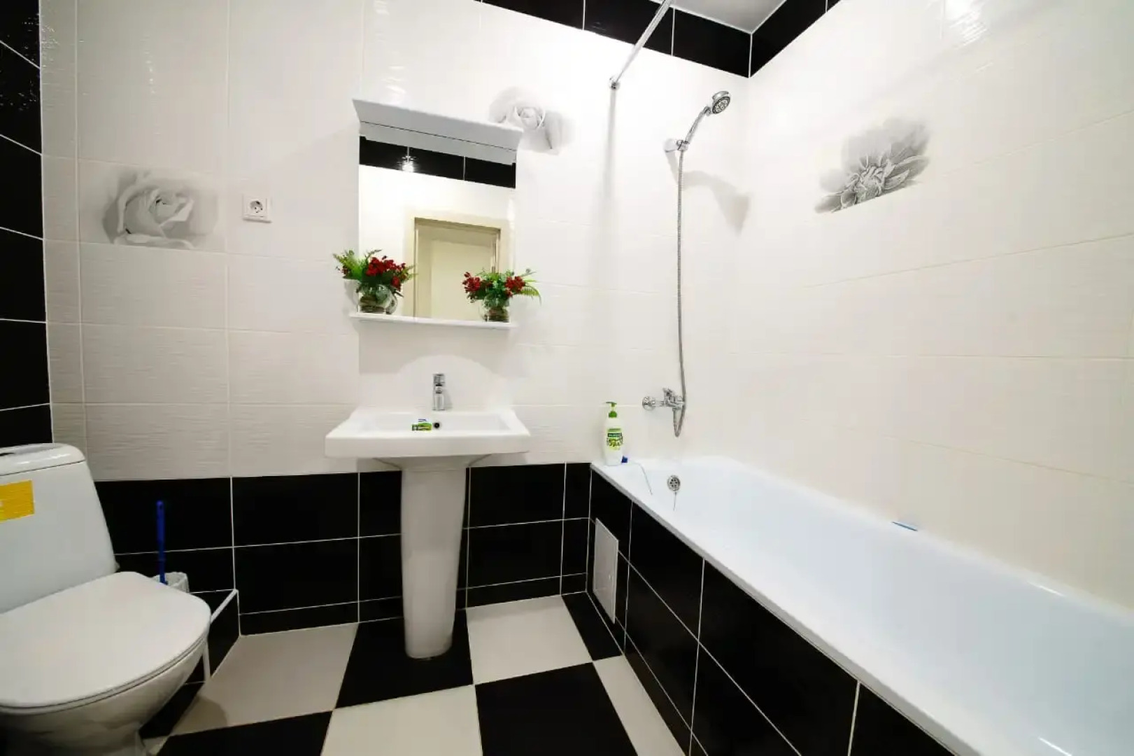 Апартаменты на Симбирцева 40а