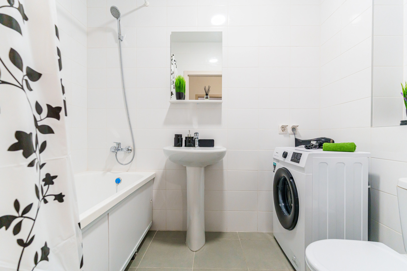 Апартаменты в Современном ЖК Черноморский - 2 от LetoApart