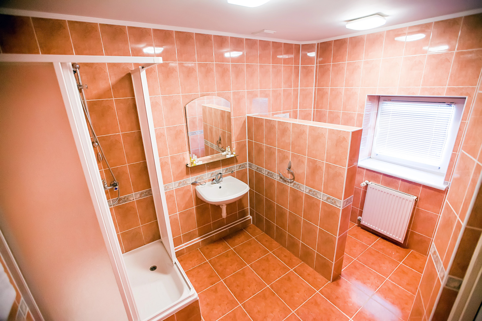 Отель Jam Rakovets