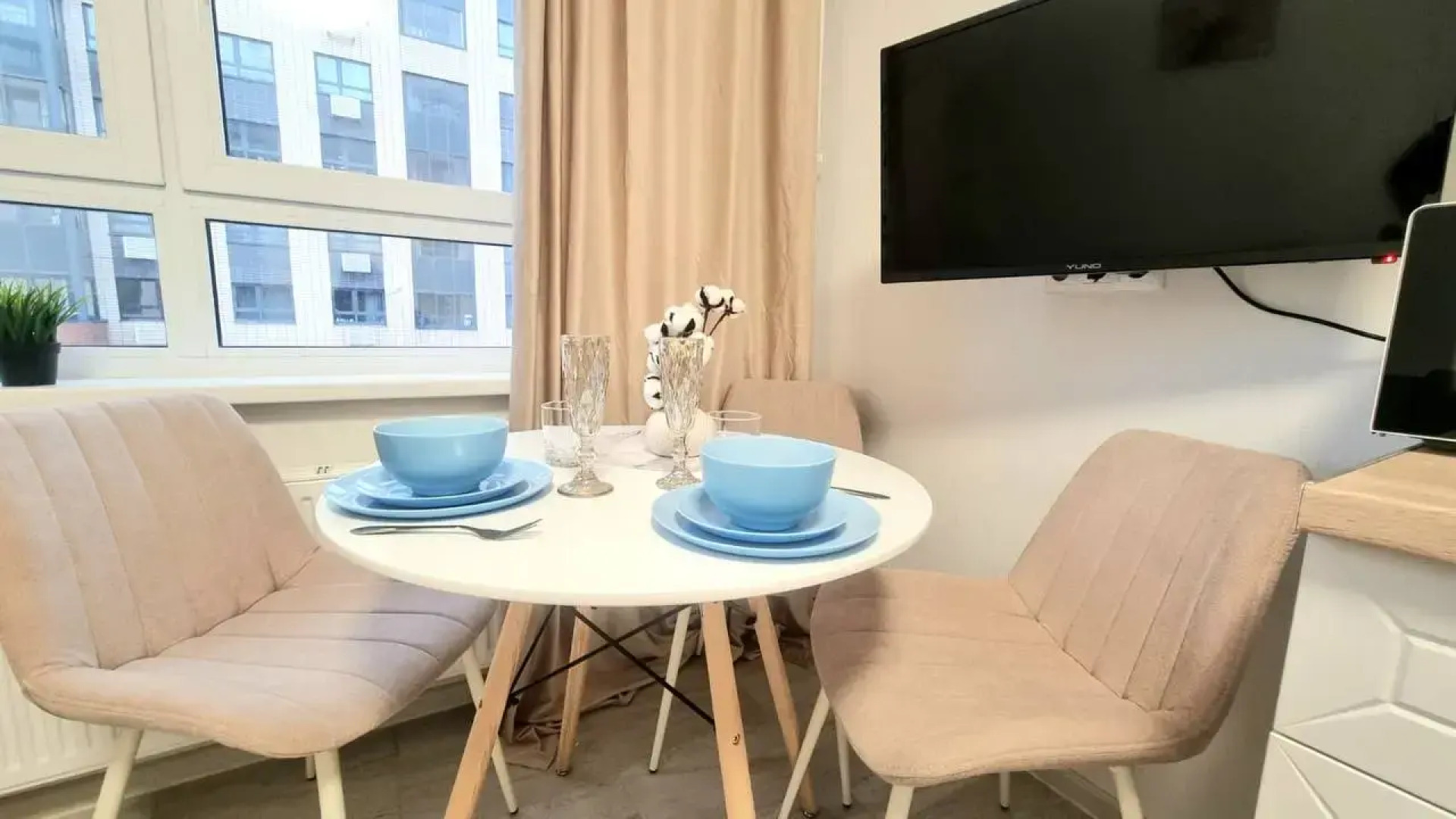 Однокомнатная квартира Natali apart в ЖК Зеленая Вертикаль на метро Лесопарковая