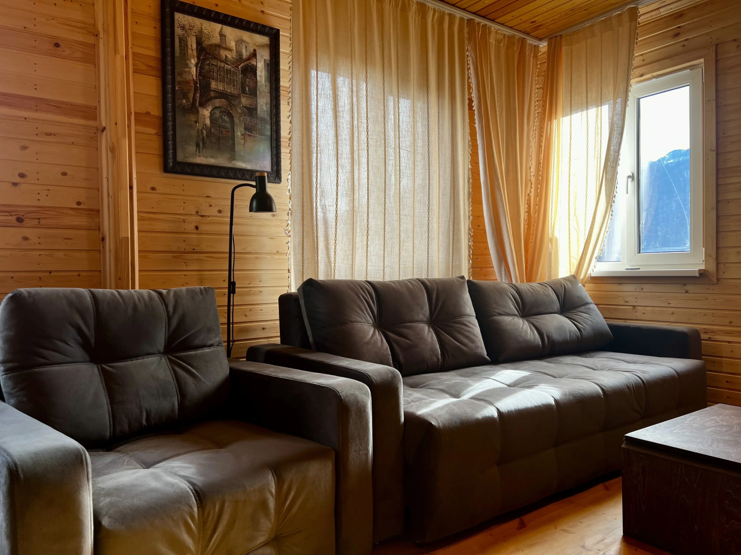 Шале Tanhum House