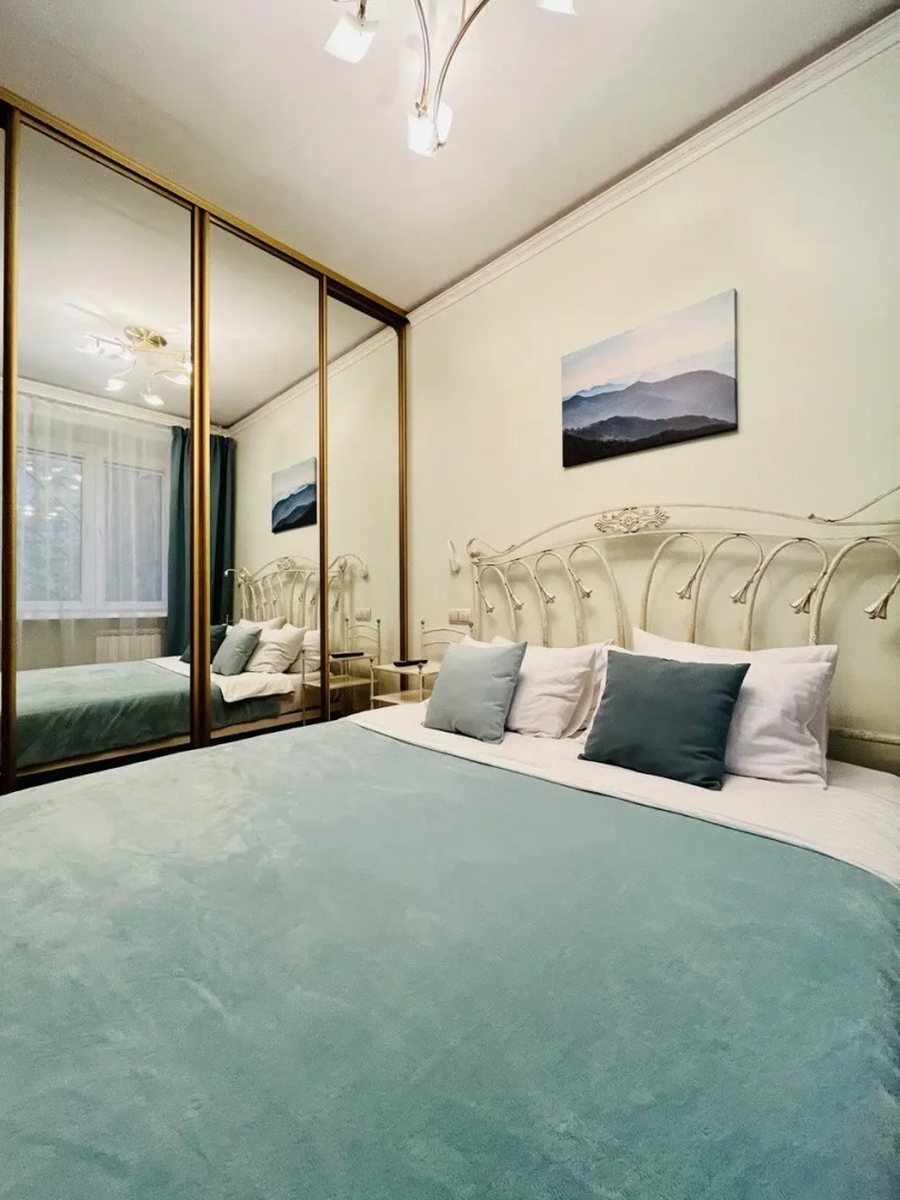 Квартира Уютная 2-х комнатная в 1 минуте от метро Академическая