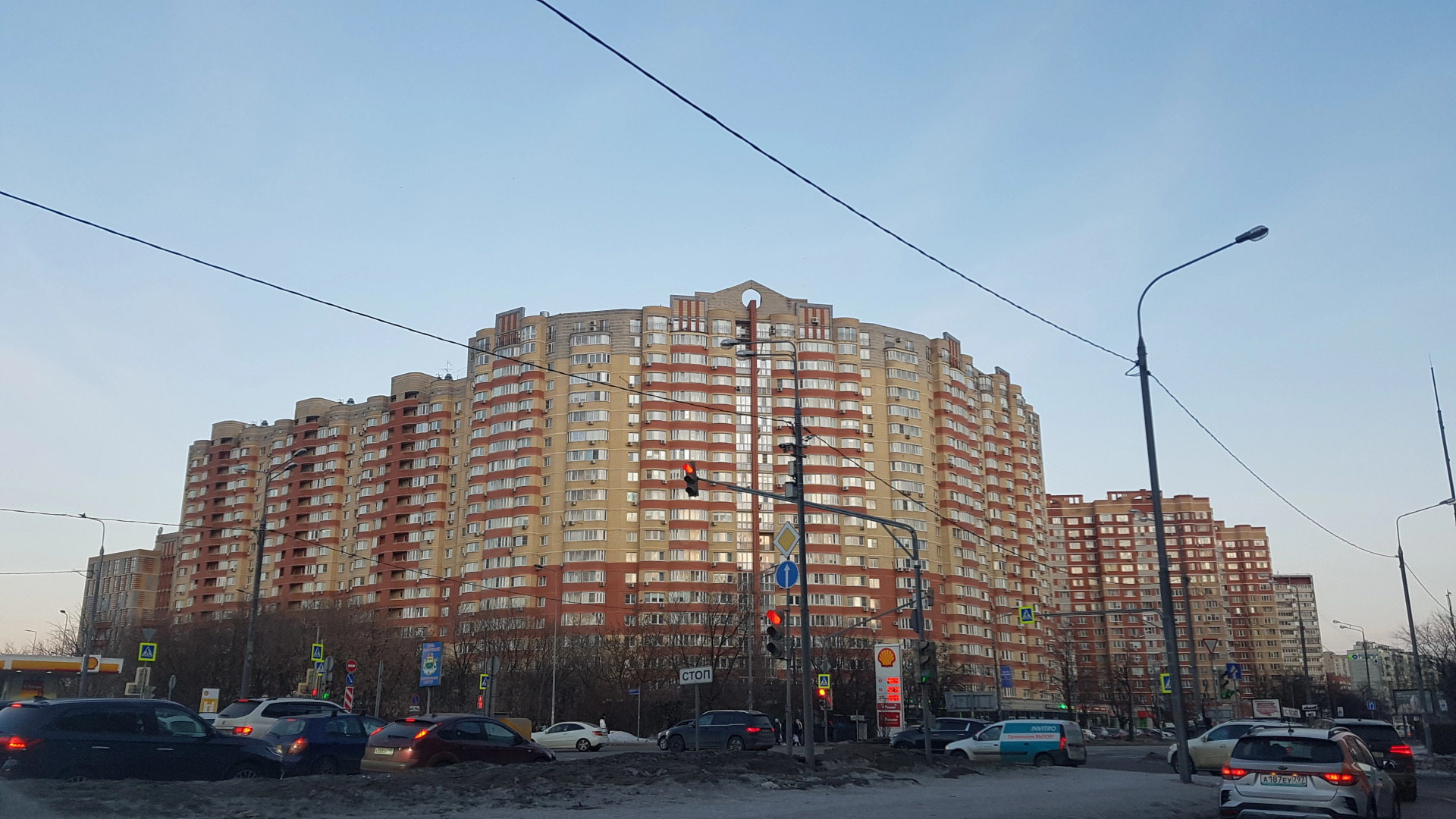 Квартра у метро Лермонтовский проспект