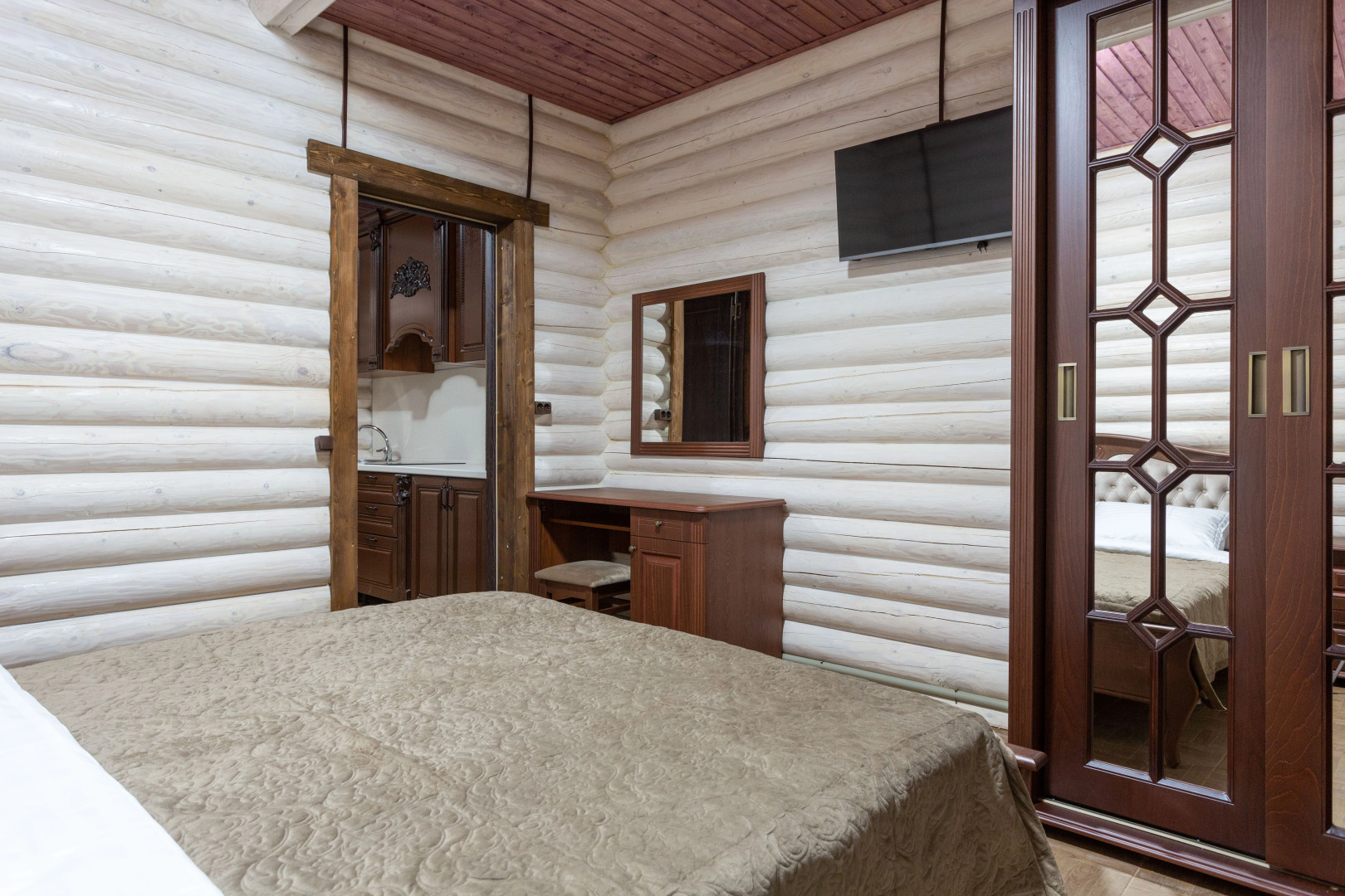 Апартаменты Артхаус