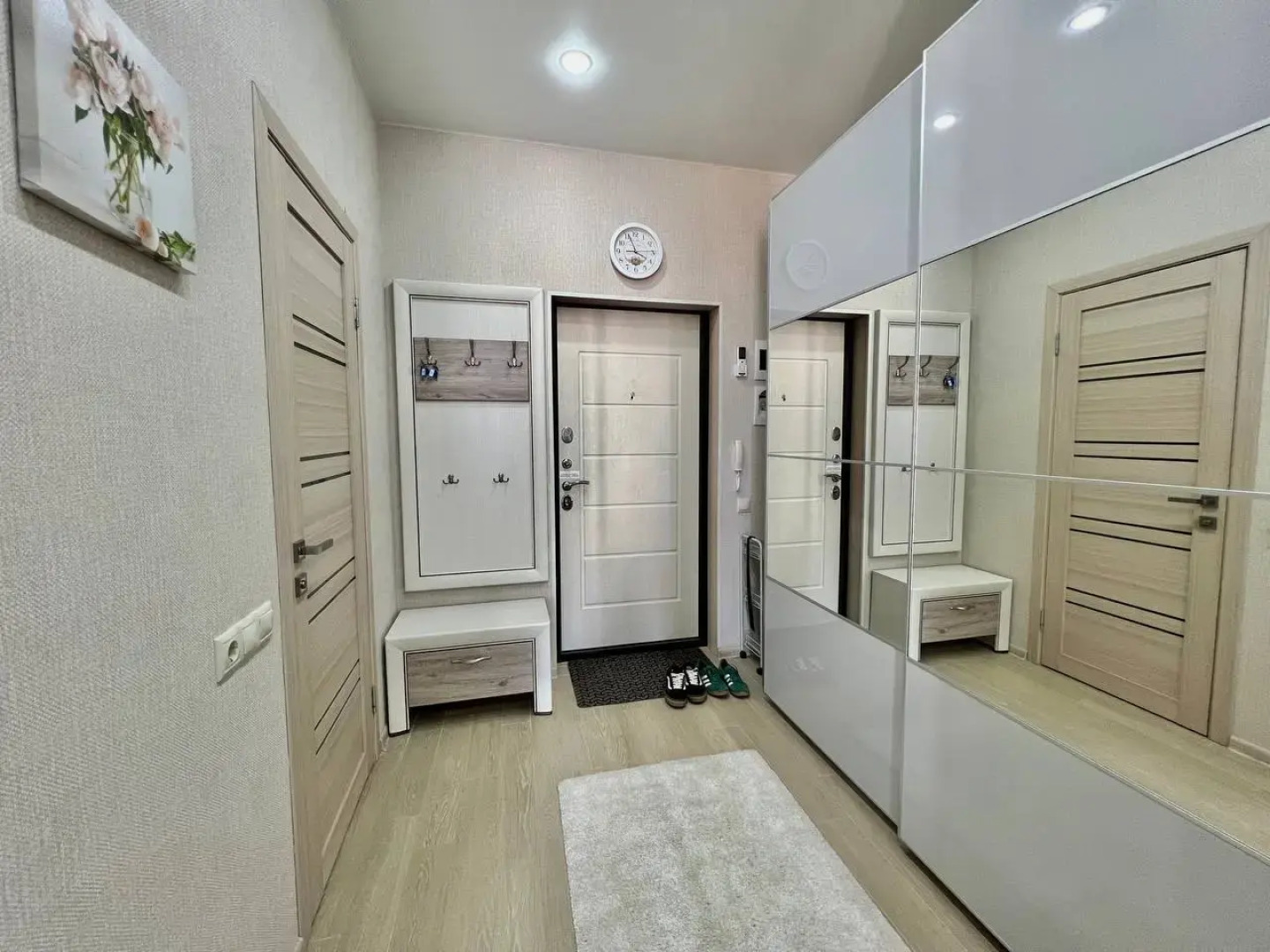 Квартира Изумрудная 38 1