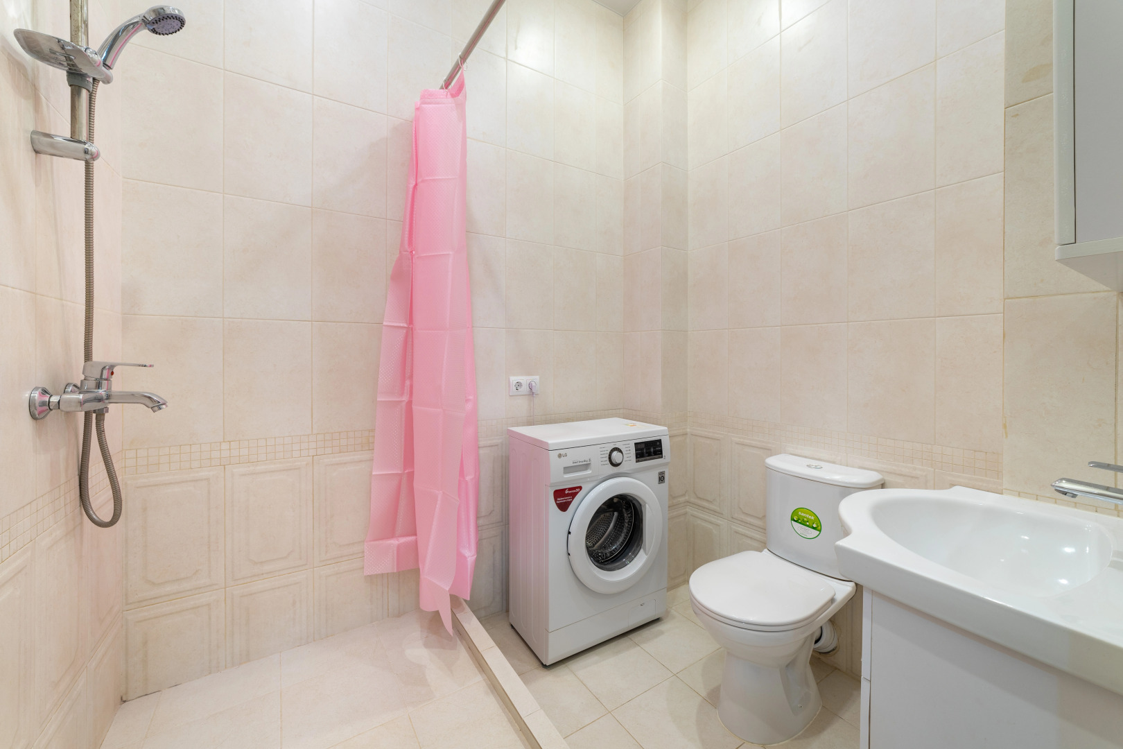 Квартира Комфортная студия на 5м этаже с видом на горы