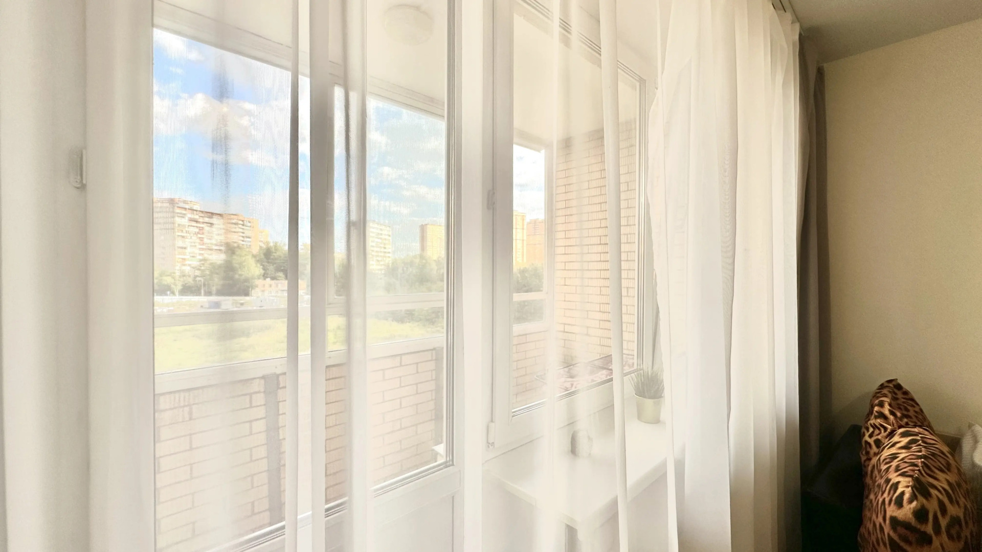 Апартаменты Истоман Большая студия 35 м2