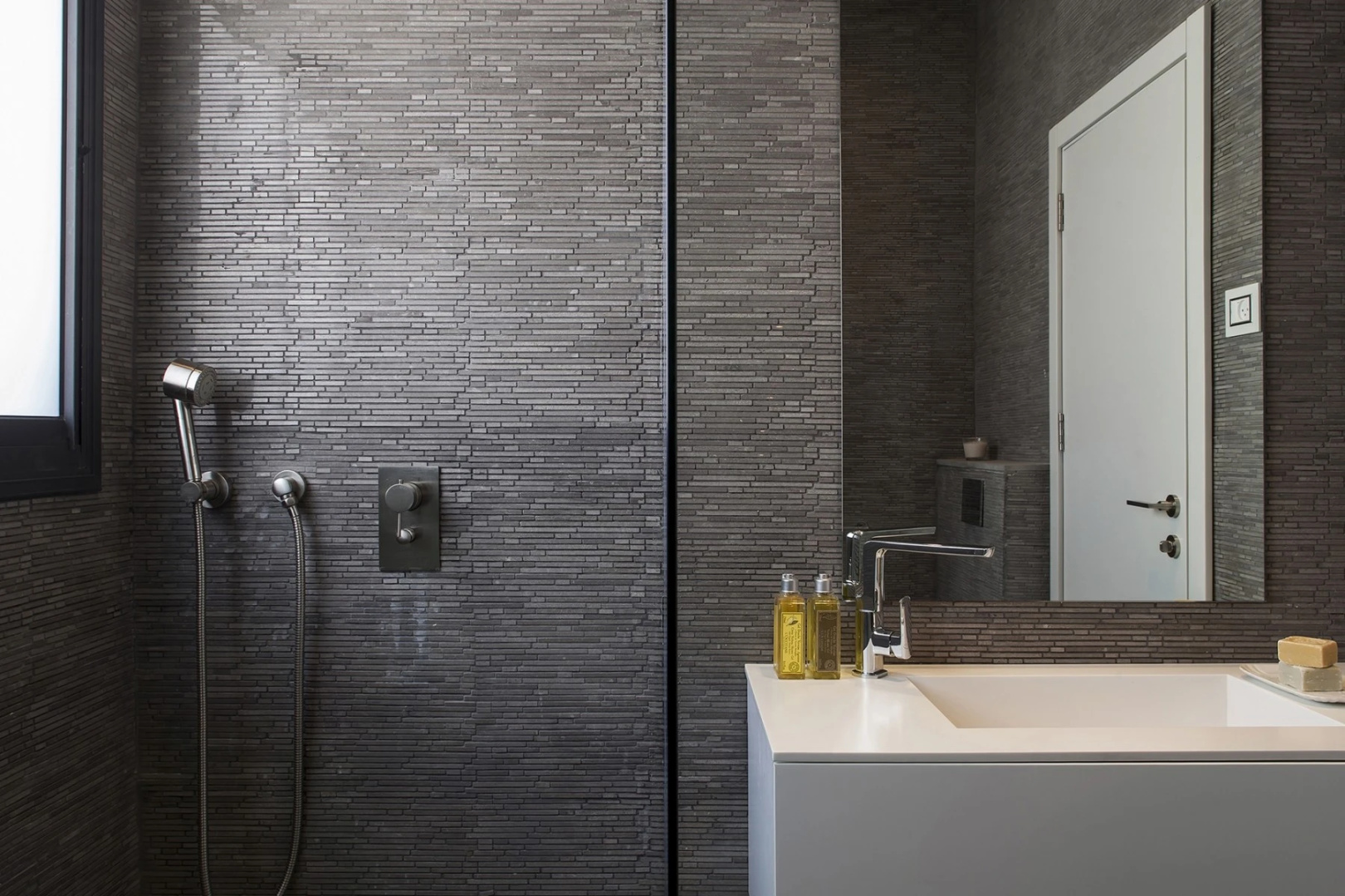 Апартаменты Design 2 Bdr Duplex Penthouse Rothschild #TL54