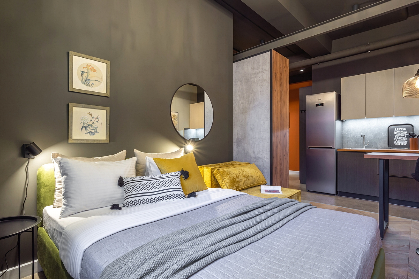 Апартаменты Queenstay Питер лофт