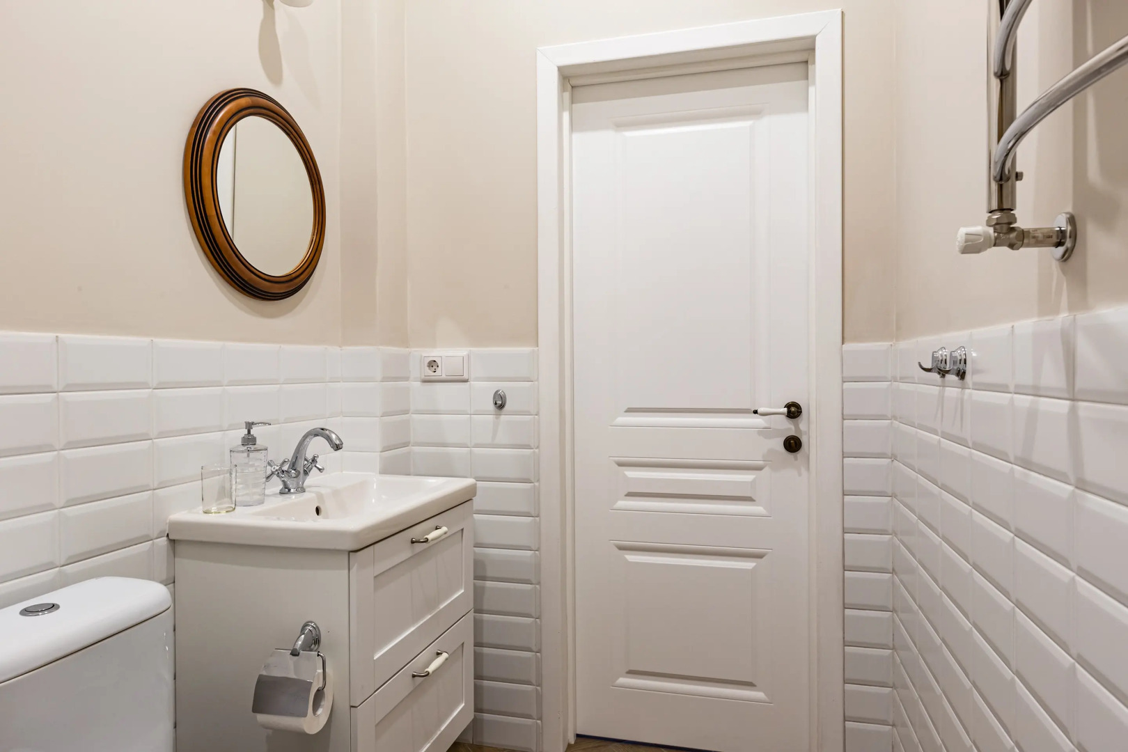 Апартаменты With XIX Century furniture