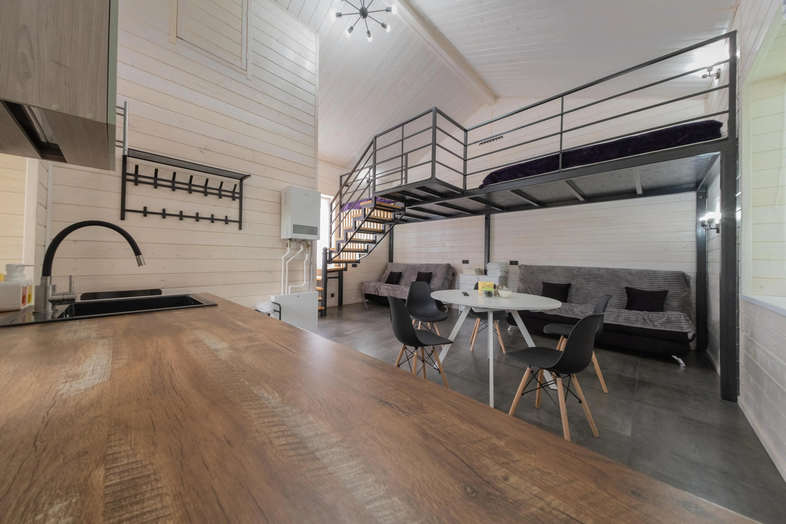 Частный дом Зима Лето