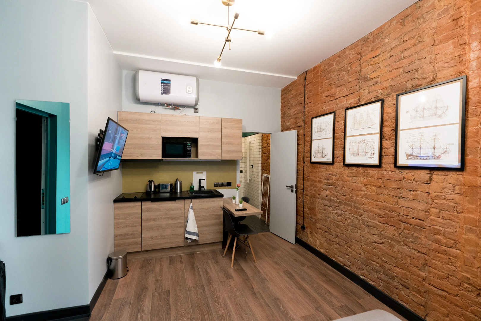 Апартаменты Endeavour Loft Apartments 1