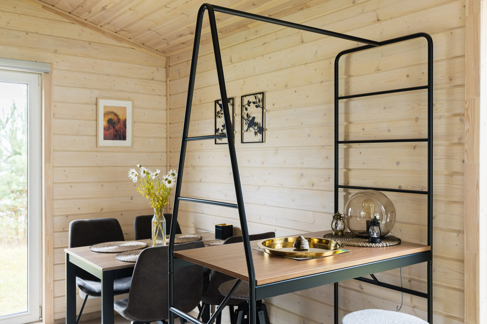 Частный дом у леса