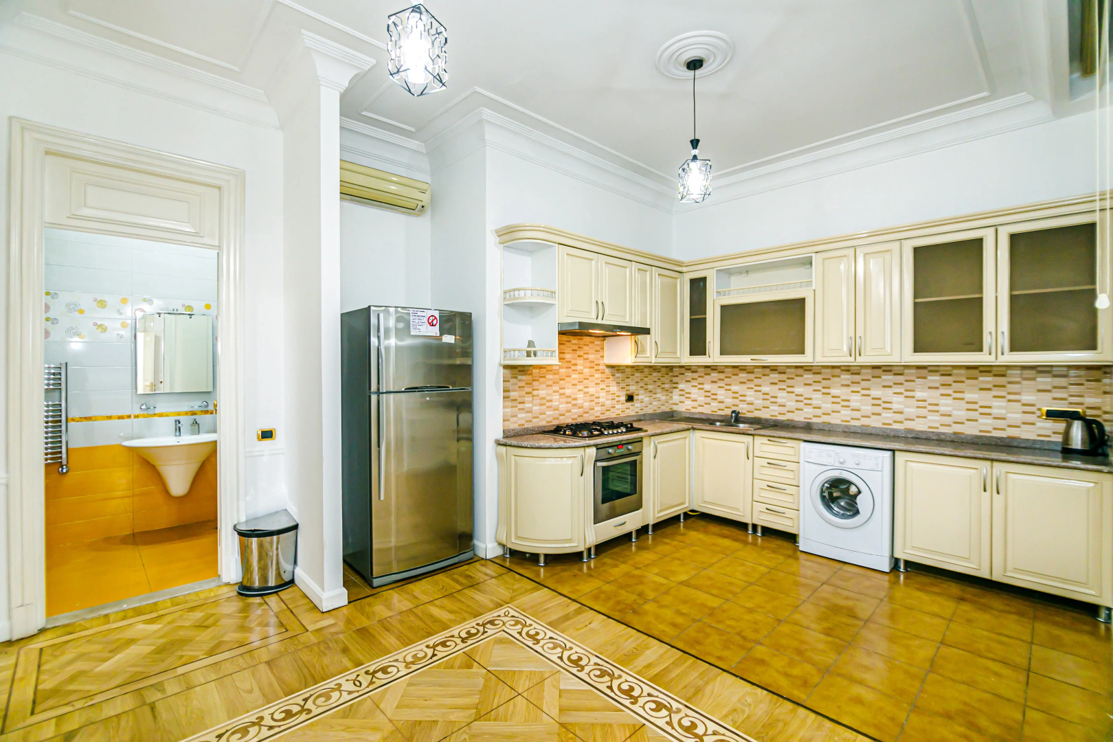 Апартаменты Luxury 7 Bedroom in Nizami street