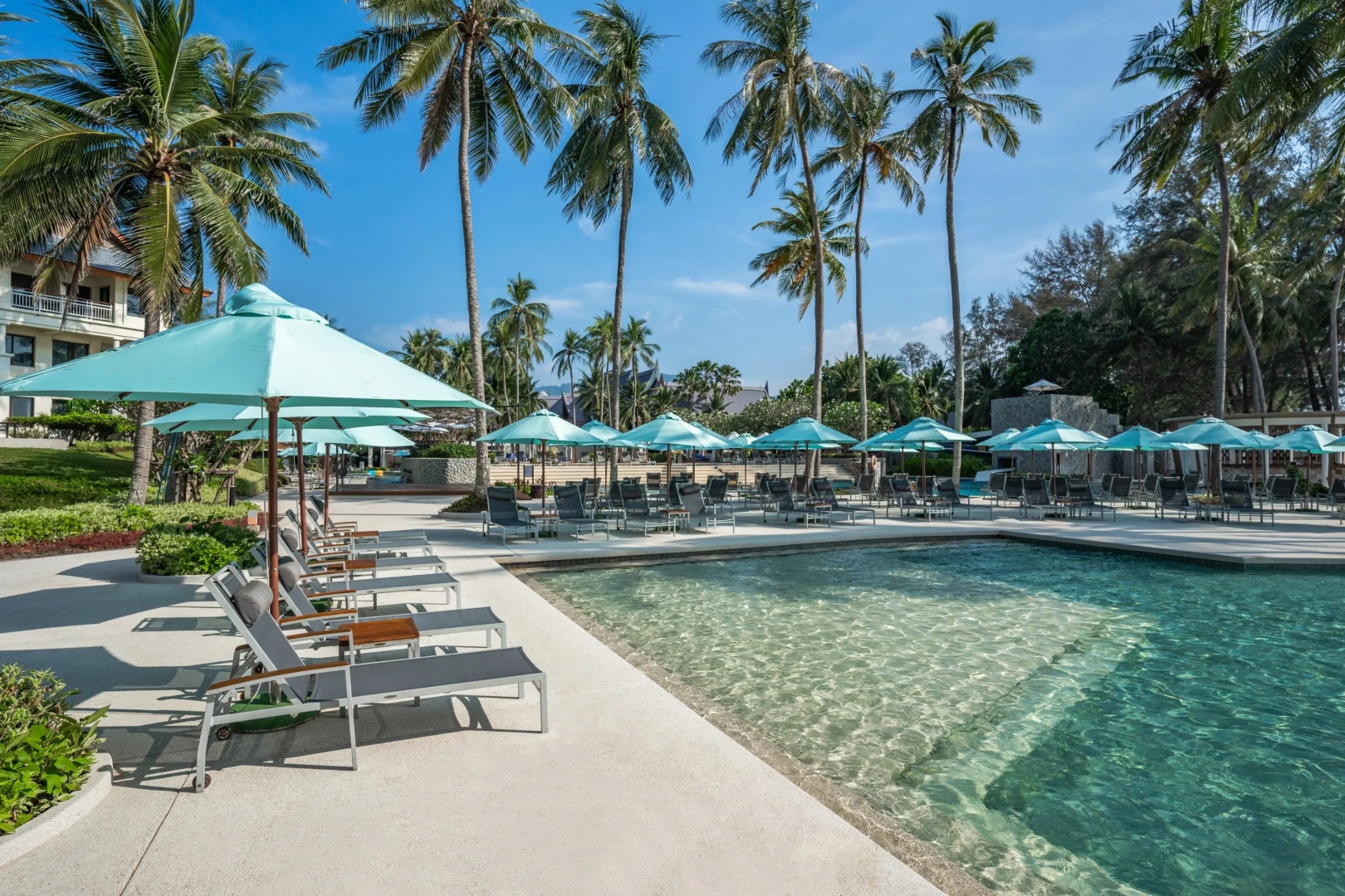 Отель SAii Laguna Phuket