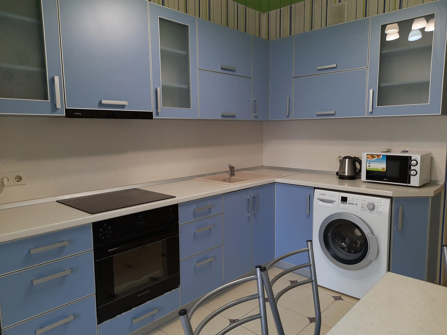 Апартаменты на Леонида Лаврова