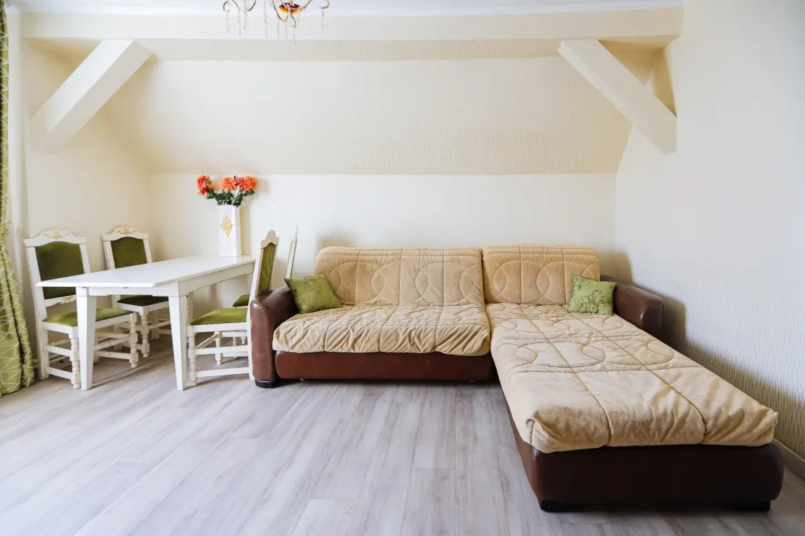 Квартира на Дадаева 1