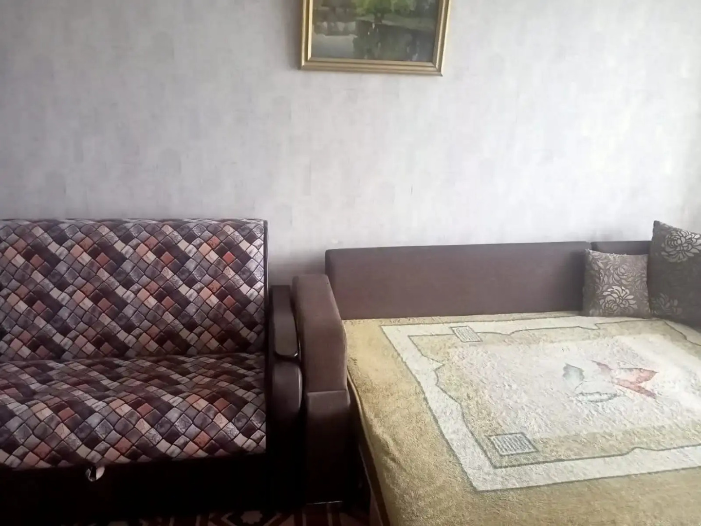 Апартаменты однокомнатные Максима Горького 21