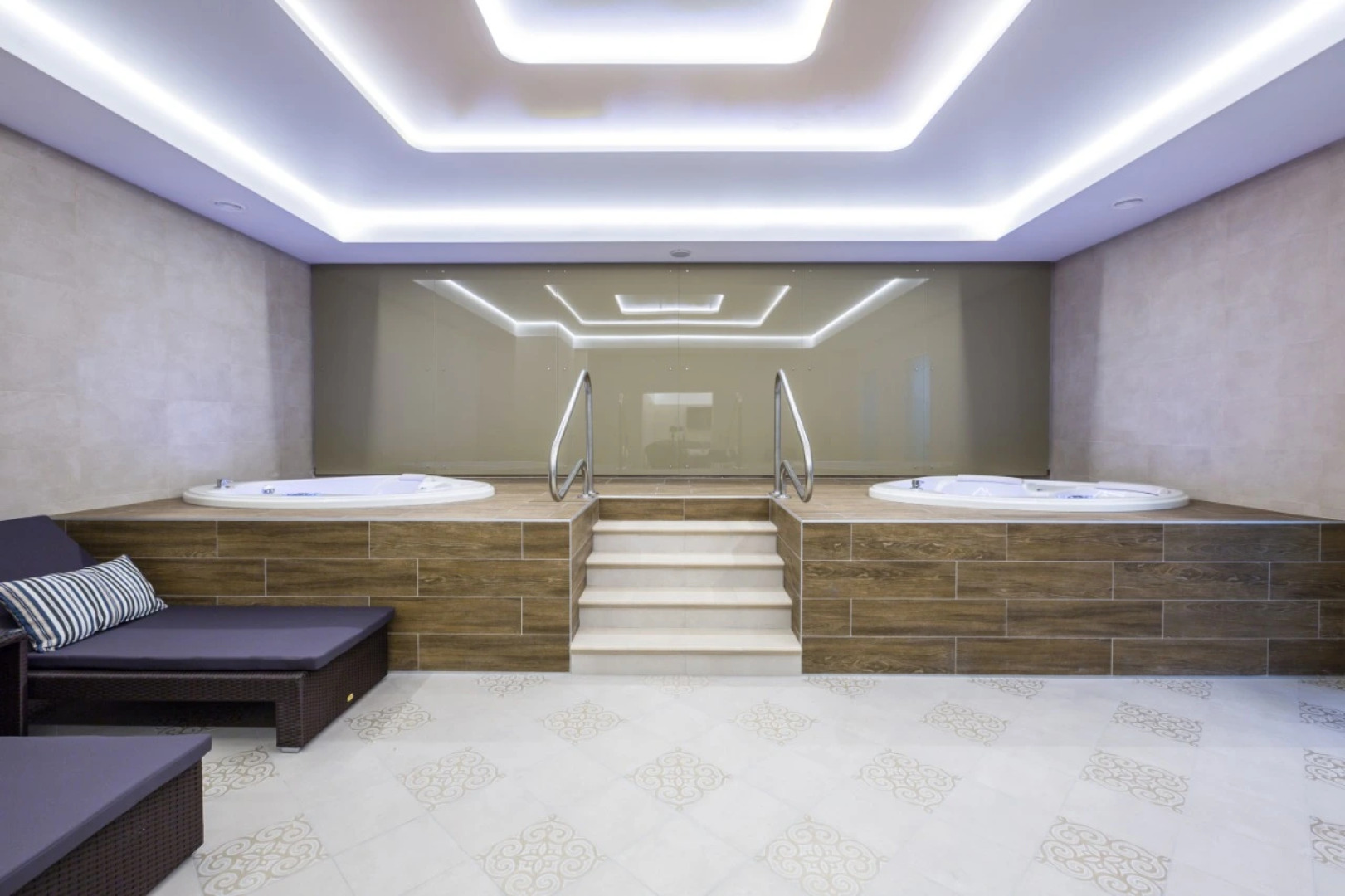 Отель Атриум Палас