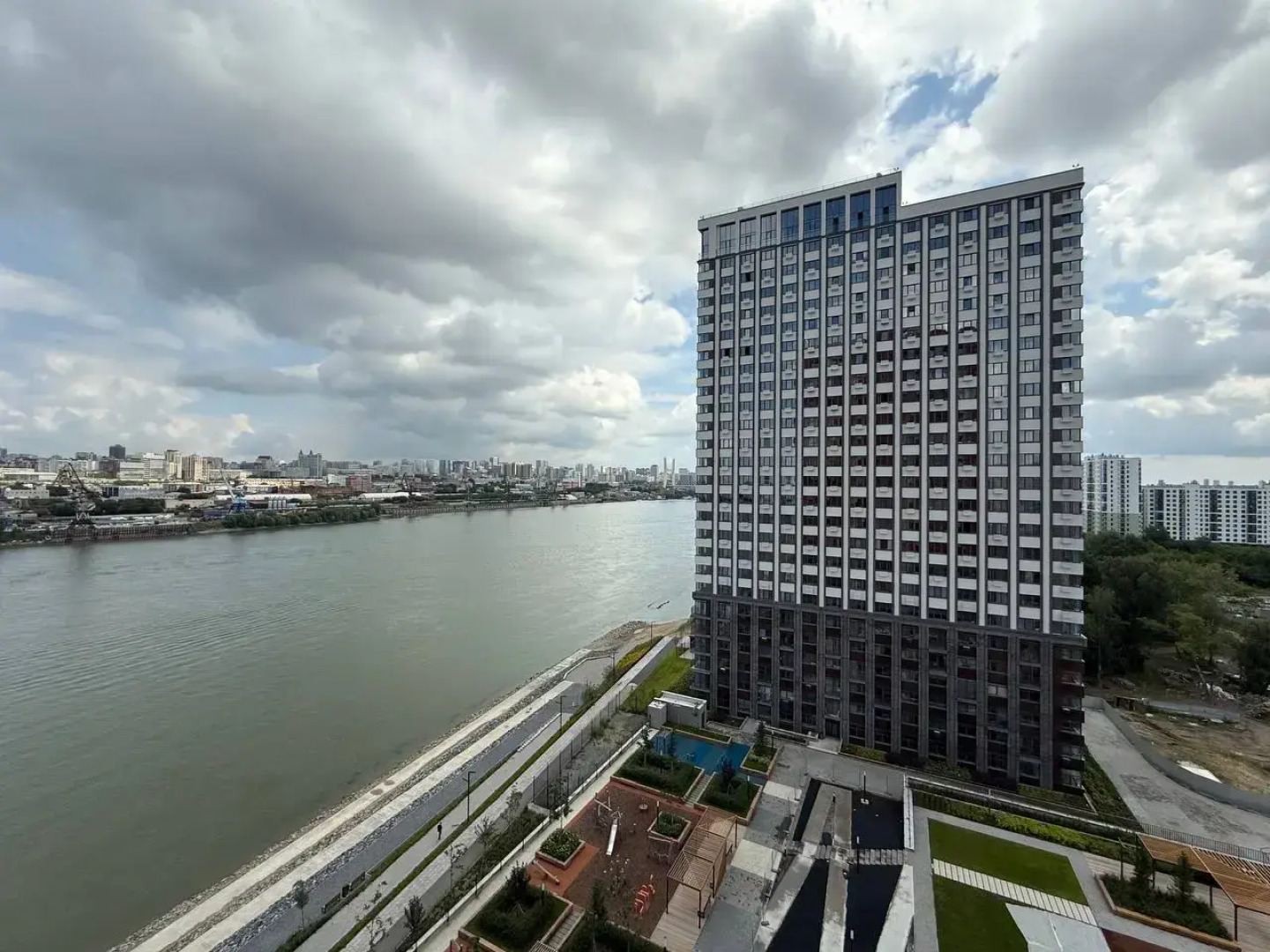 Квартира Новая Студия рядом с Аквапарком