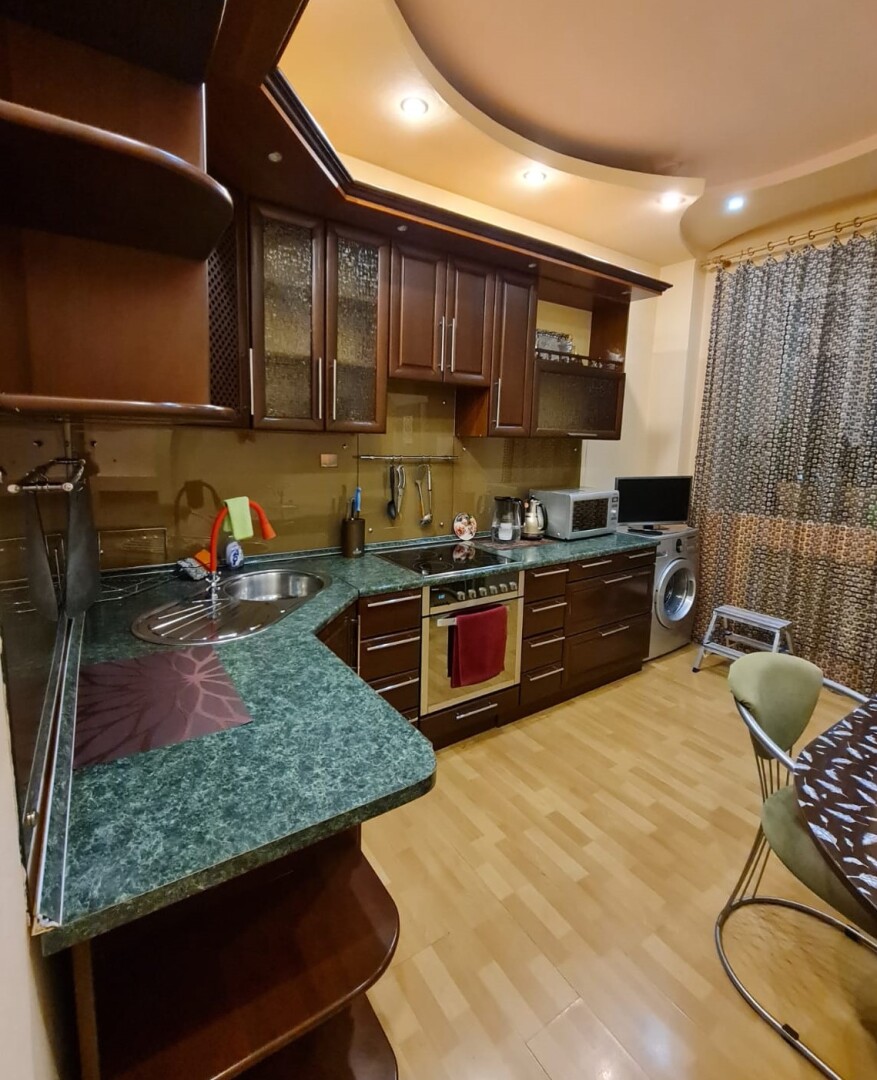 Апартаменты во Дворе Главного Офиса Норникеля